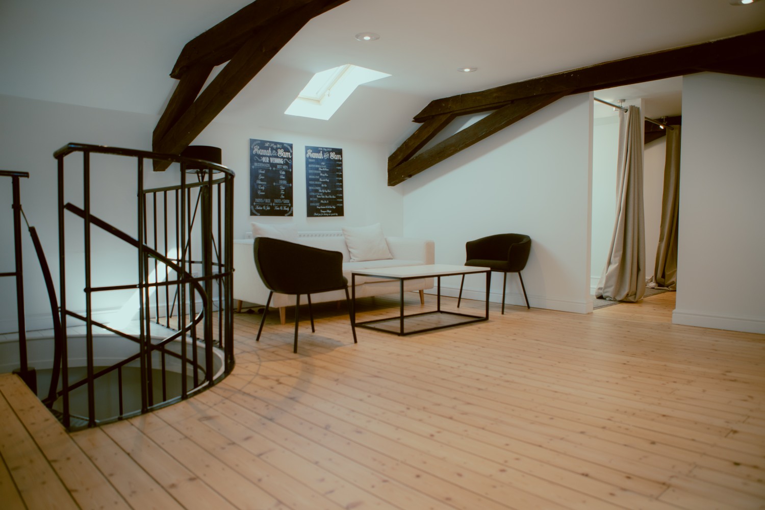 The Old Granary, Riccall Grange, King Rudding Lane, Riccall, York, upstairs